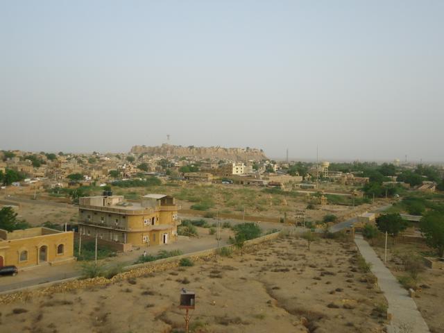 Jaisalmer fort visto dos Cenotaphs