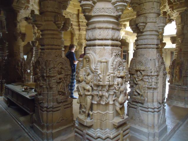 detalhes de dentro do Jain Temple