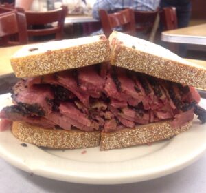4 lugares realmente gostosos para comer depois da balada em Nova York