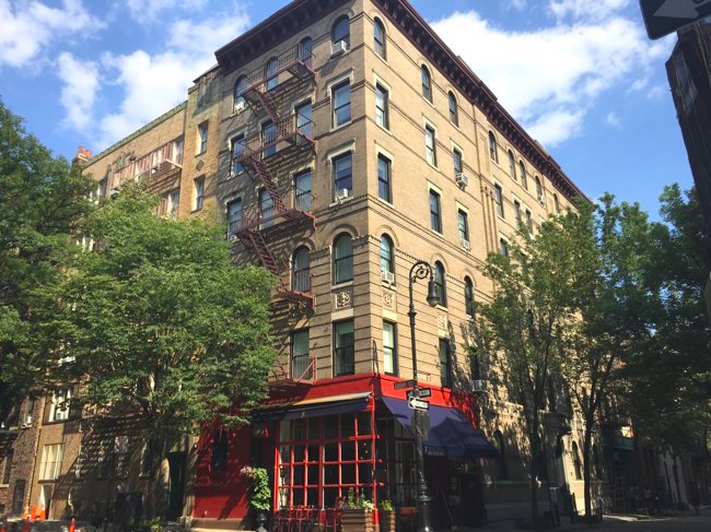 Prédio em Nova York que servia de fachada para a série de TV Friends. Em Greenwich Village, já virou atração turística do bairro!