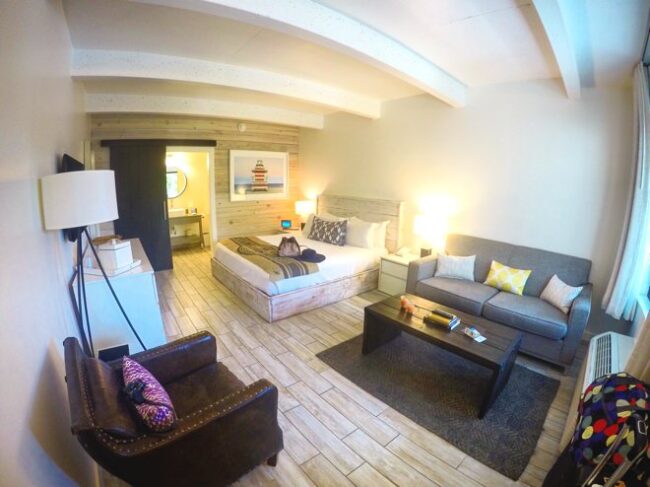 Nosso confortável quarto no The Gates Hotel, que ofereceu a hospedagem para o SV. 