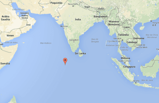 O que é um pontinho vermelho no meio do Oceano Índico?
