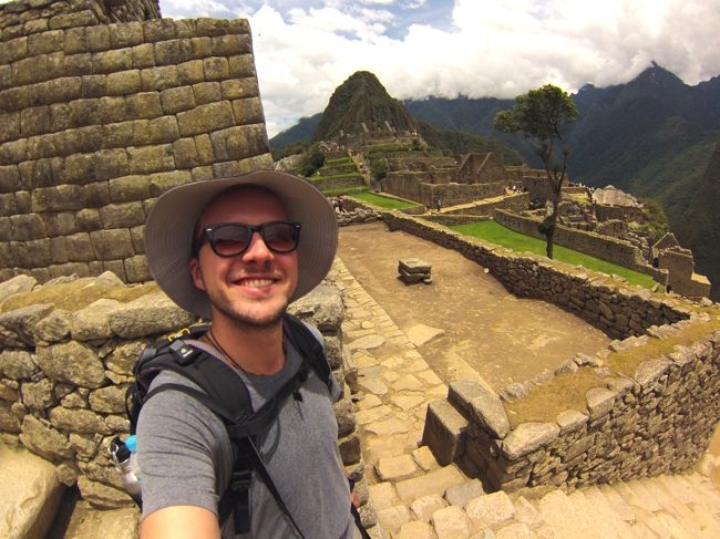 Perdendo a timidez e mandando uma selfie em Machu Picchu