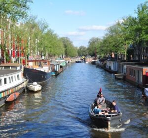 Quanto custa viajar para Amsterdam? Média de gastos