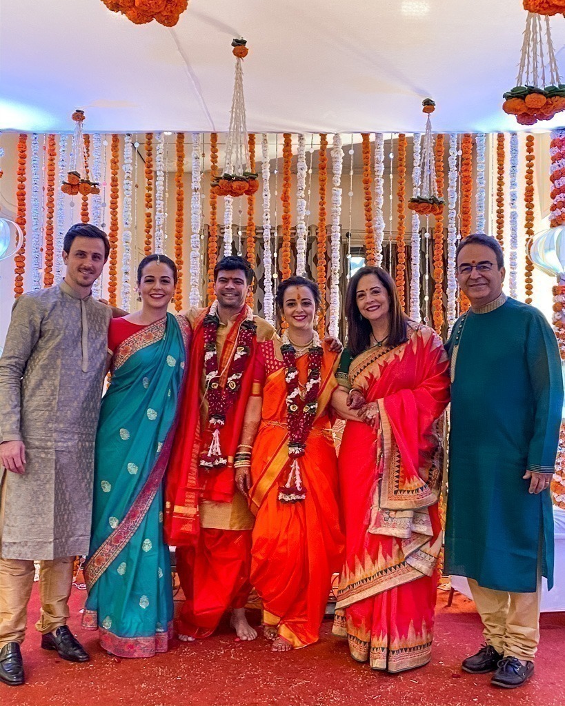 Familia casamento india sari