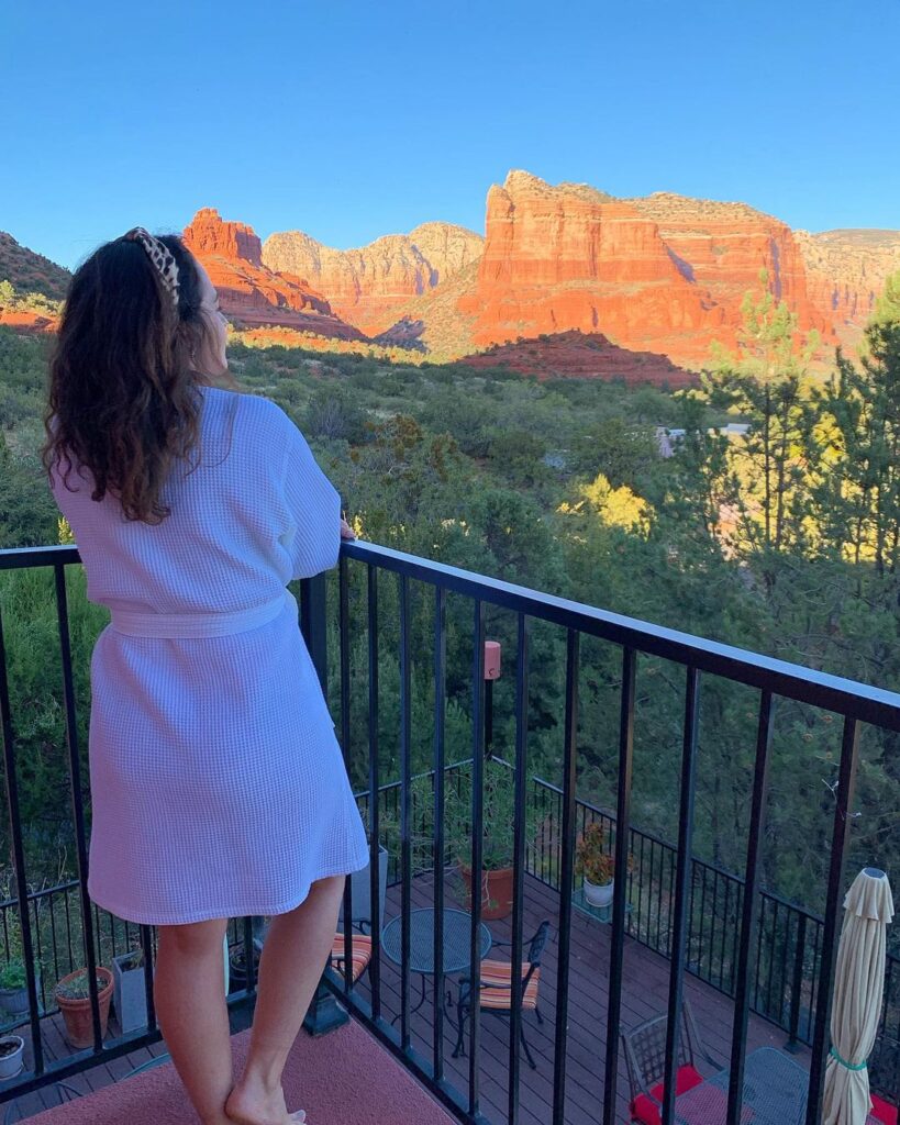 Marianna em frente ao Grand Canyon