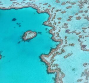 Para onde viajar em agosto: destinos ideais no Brasil e no mundo