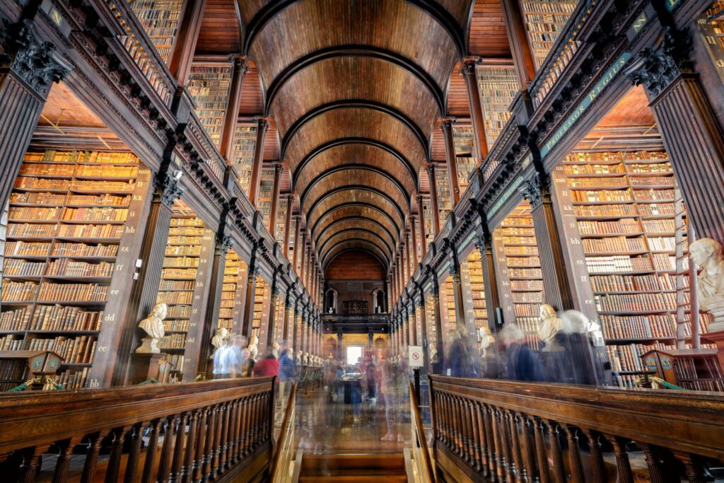 Trinity College biblioteca Dublin Irlanda